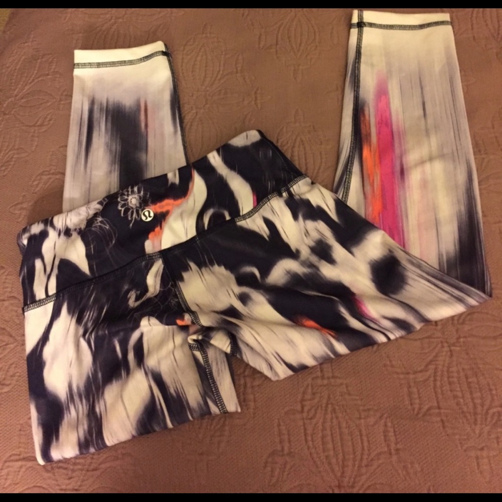 Lululemon Wunder Under Crops